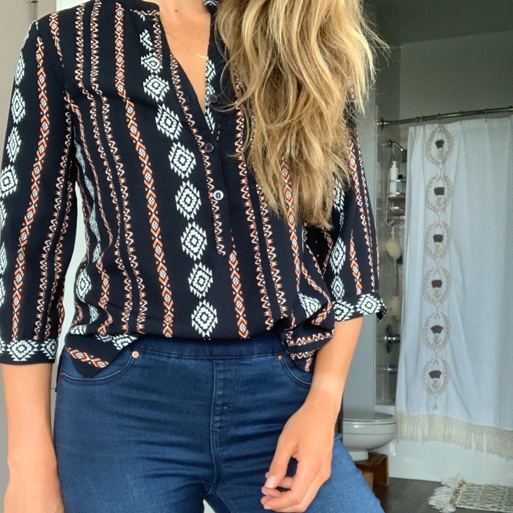 3/4-length sleeve tribal themed buttoned blouse